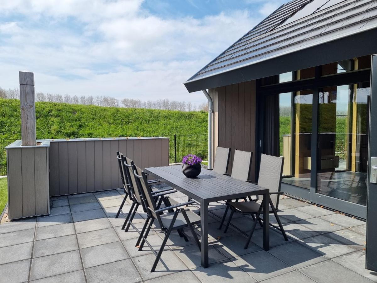 Chalet Met Sauna En Airconditioning Sint Annaland Esterno foto
