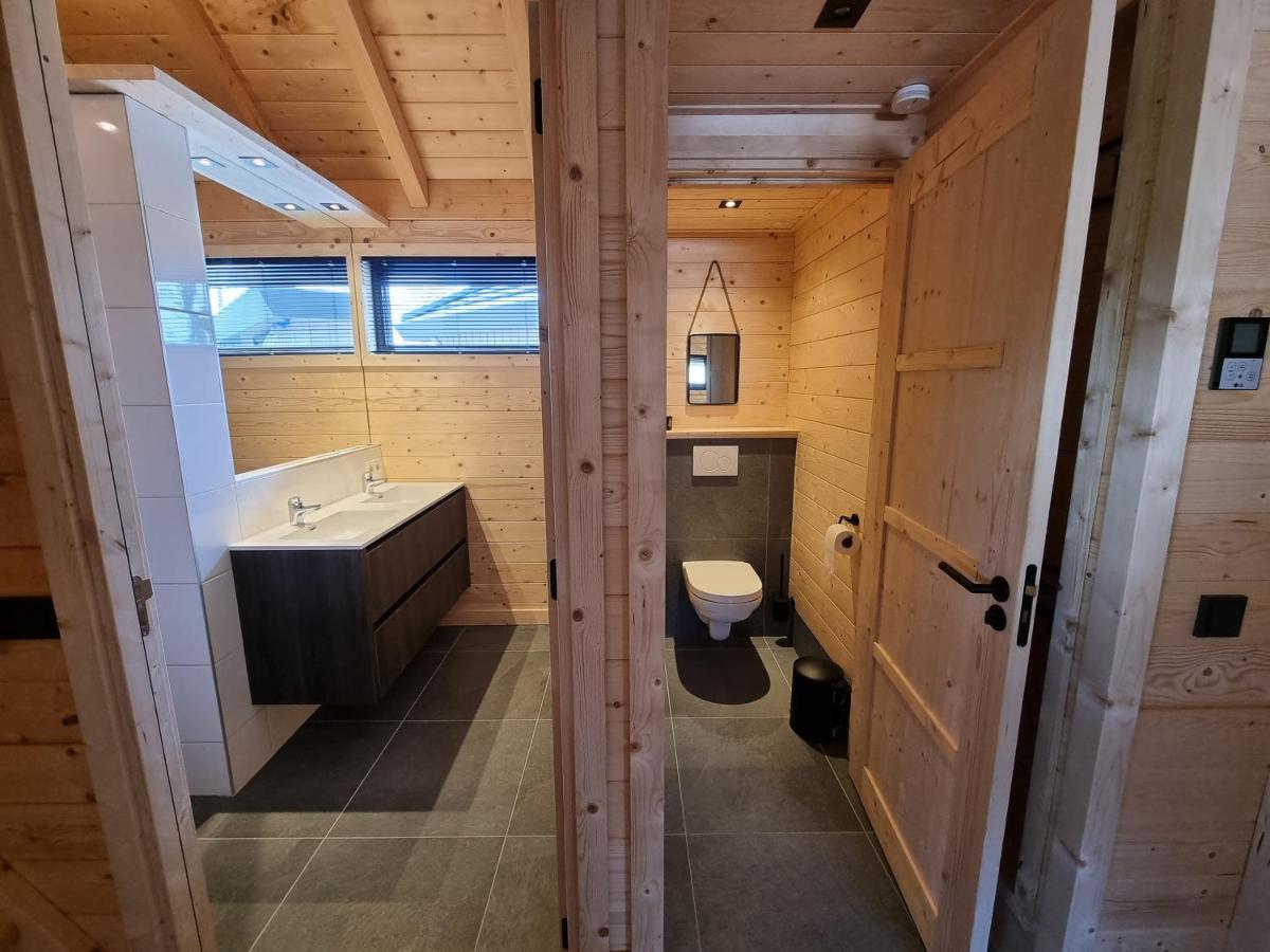 Chalet Met Sauna En Airconditioning Sint Annaland Esterno foto