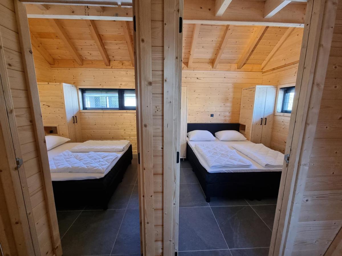 Chalet Met Sauna En Airconditioning Sint Annaland Esterno foto